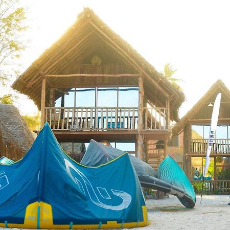 Mwananchi Bungalows Paje Esterno foto